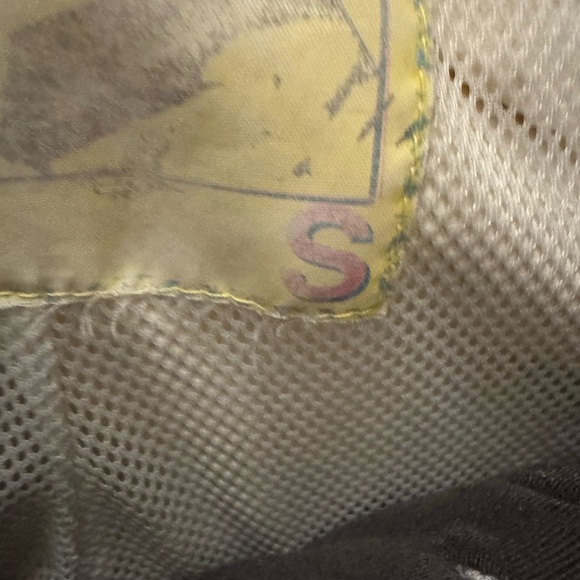 Burton white  Striped ski or snowboard Pants size S wine in great condition - Picture 5 of 9